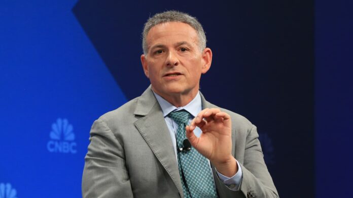 Greenlight’s David Einhorn pitches five turnaround stocks at Sohn, from AI to infrastructure