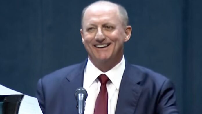 Greg Abel earns solid scorecard from Berkshire shareholders after first annual meeting