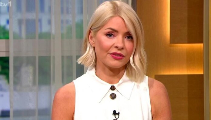 Holly Willoughby faces financial woes after losing major tv roles