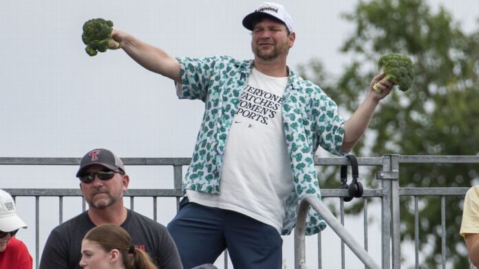 How Mississippi State bonded with a broccoli-wielding fan and went on a Cinderella run