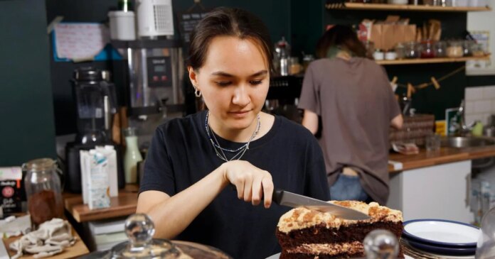 How young adults can maximize their summer job