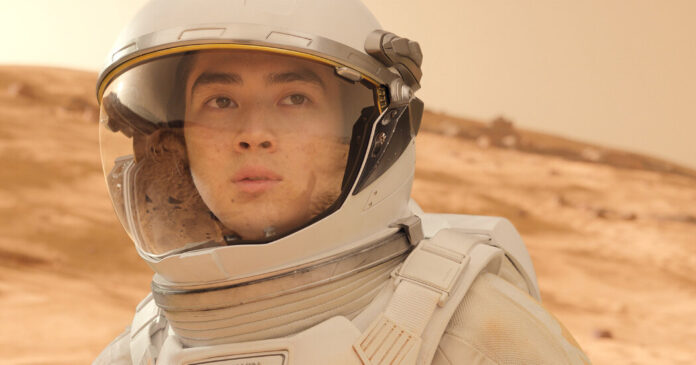 In ‘For All Mankind,’ America Wins by Losing