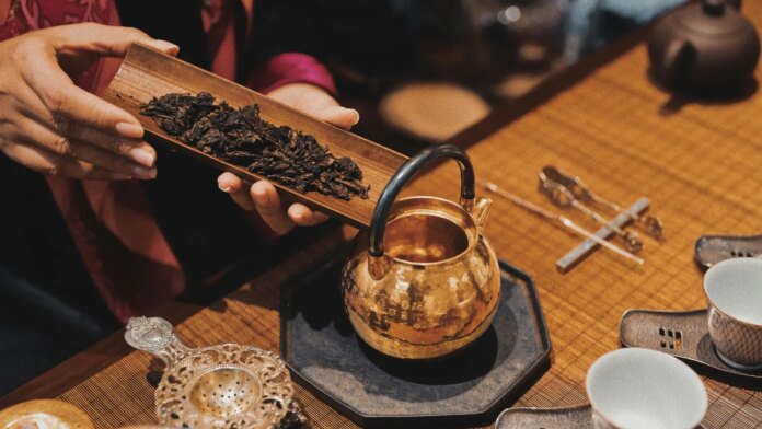 International Tea Day: Where And How Tea Was Discovered 5000 Years Ago