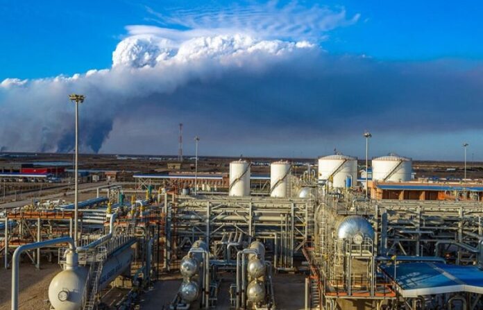 Iran says oil output uninterrupted as tankers crush US blockade, Tehran eyes new revenue from Hormuz - SUCH TV