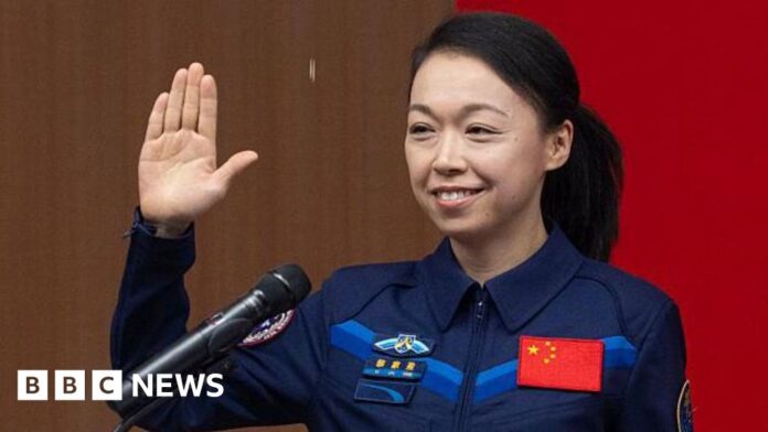  Li Jiaying: China launches first Hong Kong astronaut into space 