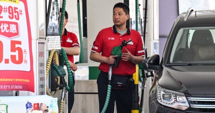 Oil Prices Rise as U.S. and Iran Test Truce With Military Strikes