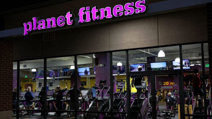Planet Fitness stock plunges 30% after company slashes guidance, cancels planned price hikes
