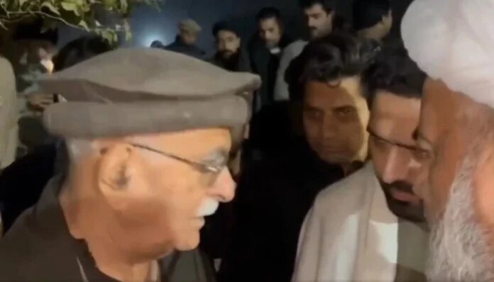 Police, PTI leaders reach agreement to end Chungi Number 26 blockade in Islamabad