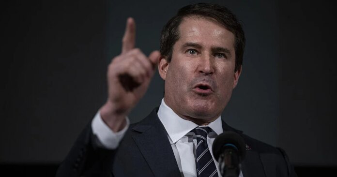 Rep. Seth Moulton to take on Sen. Ed Markey in Massachusetts Democratic Senate primary