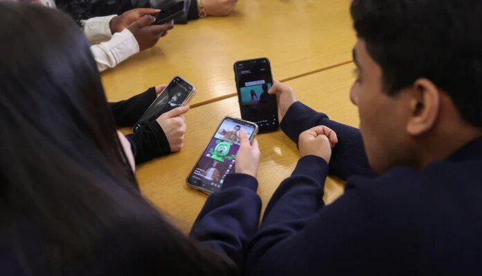 Social media as bad for children as smoking, say British doctors