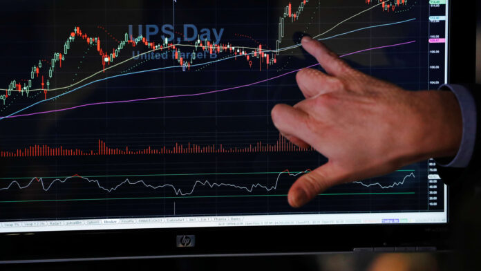 These tech stocks have seen bullish 'flag patterns' recently, says Katie Stockton