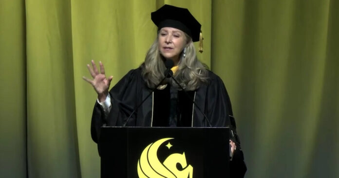 UCF Commencement Speaker Draws Boos After A.I. Remarks