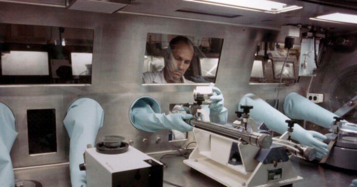 U.S. Aims to Give Cold War Plutonium to Start-Ups for Nuclear Fuel