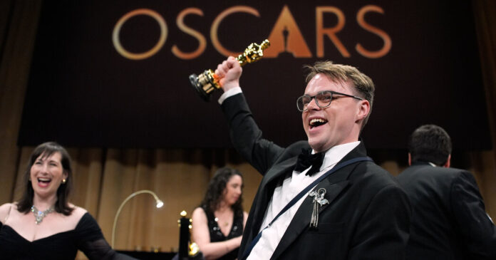 ‘Mr. Nobody Against Putin’ Director’s Oscar Is Found After Airline Lost It