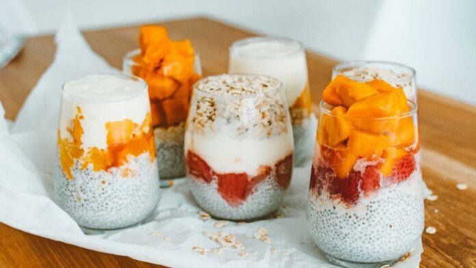 5 Easy Overnight Oat Recipes You Can Make In Just 5 Minutes