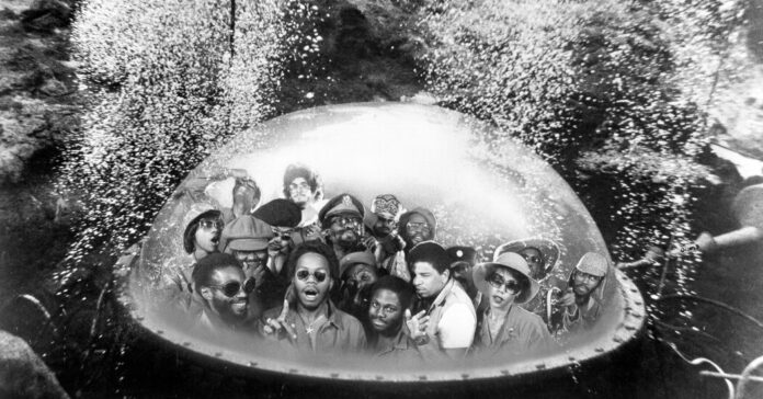 A History of American Utopia in 10 Acts