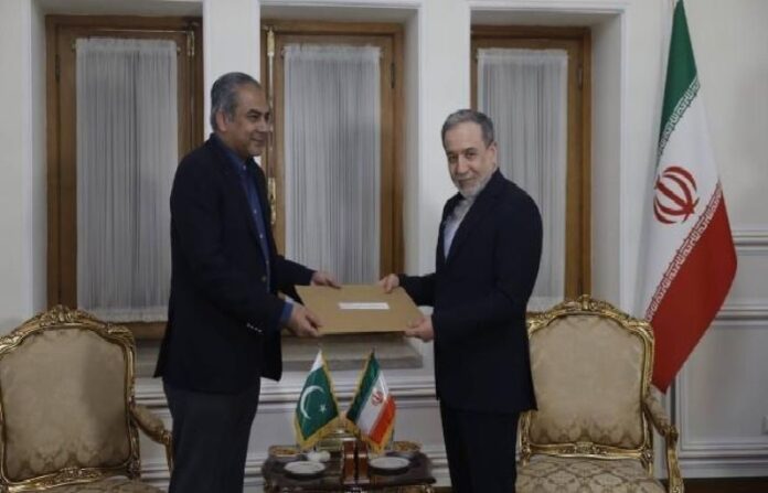 Araghchi receives Pakistani PM’s special message to Ayatollah Khamenei - SUCH TV