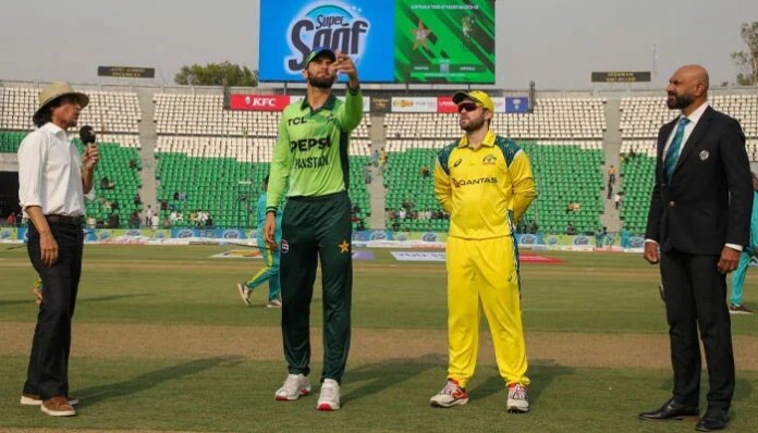 Australia win toss, opt to bat first against Pakistan in third ODI
