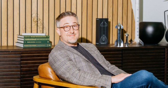 He Spent 15 Years Amassing SpaceX Shares. Now Comes the Windfall.