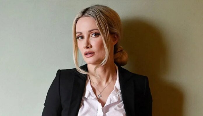 Holly Madison reveals why she underwent plastic surgery after pregnancies 