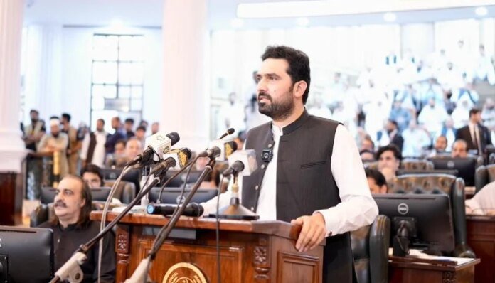 KP CM unveils Rs2.17tr budget, links federal grants to meeting with jailed Imran