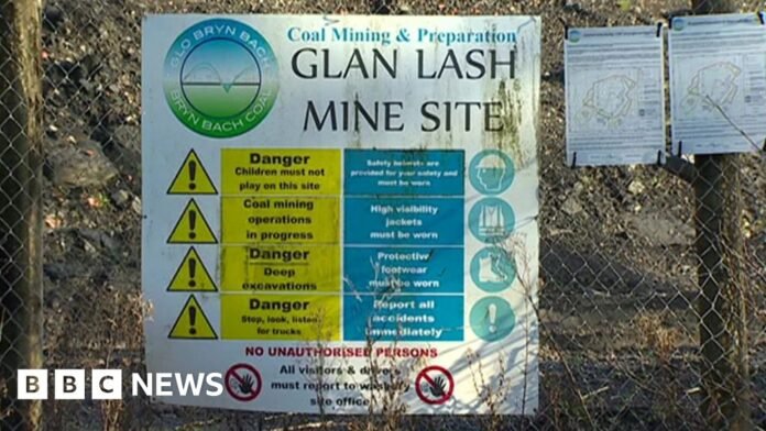 Llandybie's Glan Lash opencast mining plans rejected