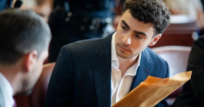 Luigi Mangione's attorneys discussed possible plea deal but talks fell apart, sources say