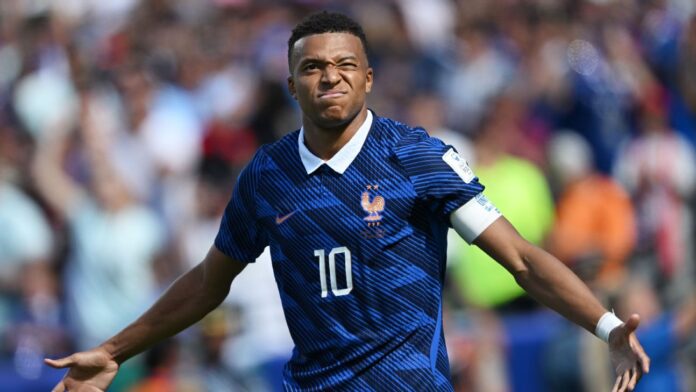 Mbappé rewrites France, World Cup history books as Les Bleus beat Senegal