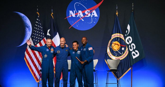 Meet the NASA Astronauts in the Artemis III 4-Person Crew