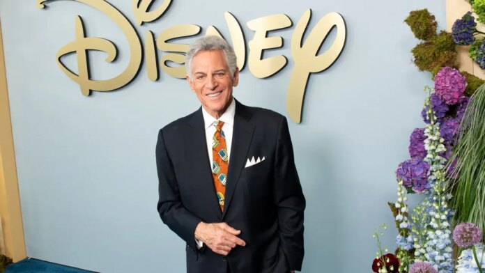 New York anchor Bill Ritter announces Alzheimer's diagnosis during his final Eyewitness News broadcast