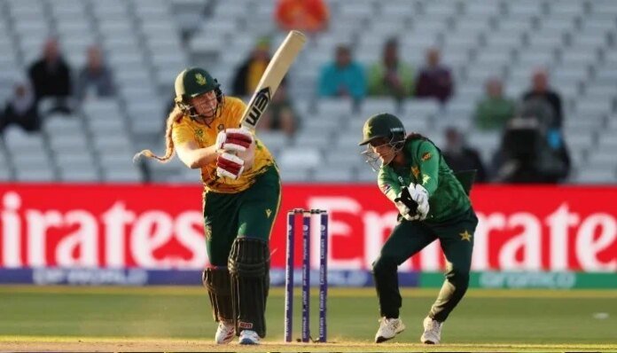 Pakistan face South Africa rout in Women's T20 World Cup battle