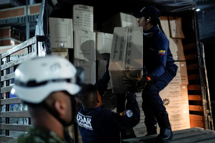 Quakes give U.S. opportunity to transform Venezuela from foe to friend