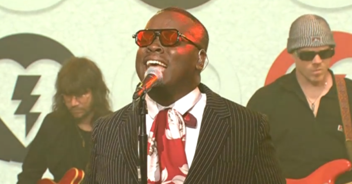 Saturday Sessions: Brother Wallace performs 