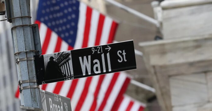 Tech stocks tumble for a second day. Here's what is behind the selloff.