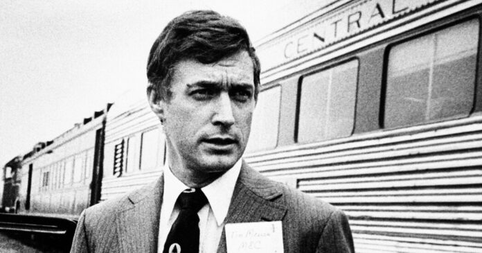 Trump Megadonor Gave $5.5 Million Estate to Robert F. Kennedy Jr.’s Anti-Vaccine Group