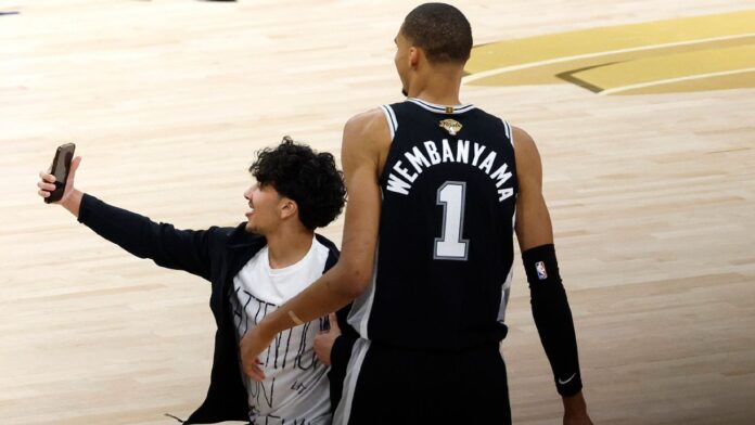 Two fans get lifetime bans over selfie quest at NBA Finals Game 1