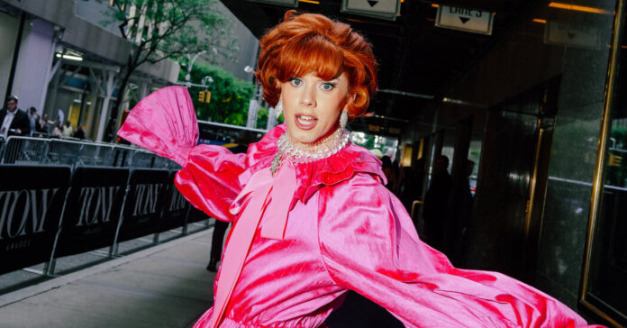 Unforgettable Looks at the Tony Awards: Cole Escola, Sarah Paulson and More