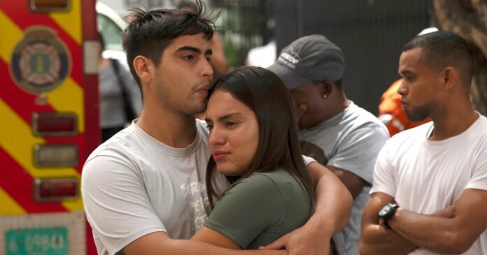 Venezuelans search through rubble as earthquake death toll rises 
