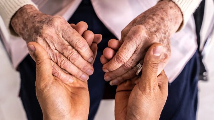 Woman's unexpected turnaround in Alzheimer's symptoms follows psychedelic use