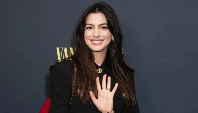 Anne Hathaway speaks about how perspective on aging changed in 40s