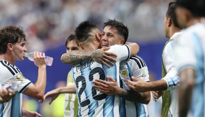 Argentina stage stunning late comeback to see off Egypt