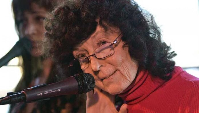 Beloved folk singer found 'safe' 8 months after going missing