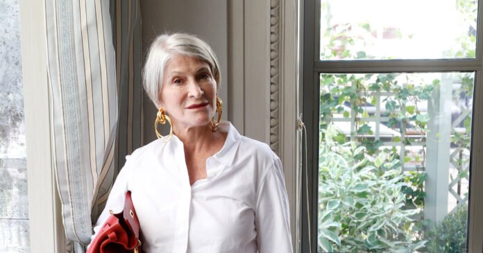 Bobbi Queen, Fashion Arbiter Who Nurtured Stars, Dies at 84