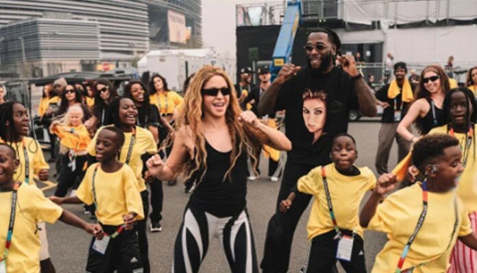 Burna Boy spins Shakira in air as 'Dai Dai' hits new milestone