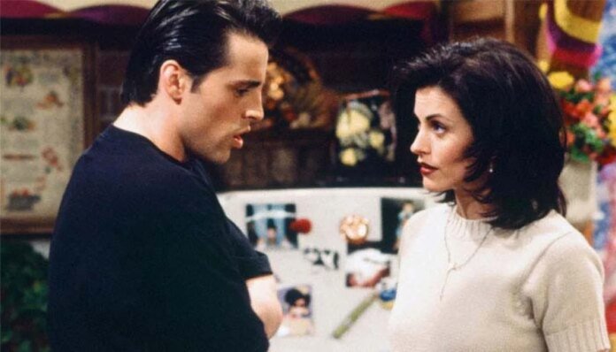 Could Courteney Cox and Matt LeBlanc be more than friends?