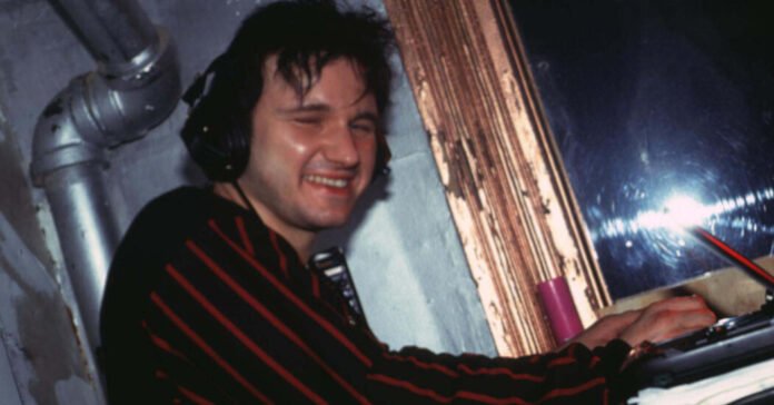Dave Kendall, Creator and Host of MTV’s ‘120 Minutes,’ Dies at 63