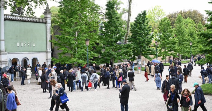 Europe Cancels Venice Biennale Funding Over Russia’s Return
