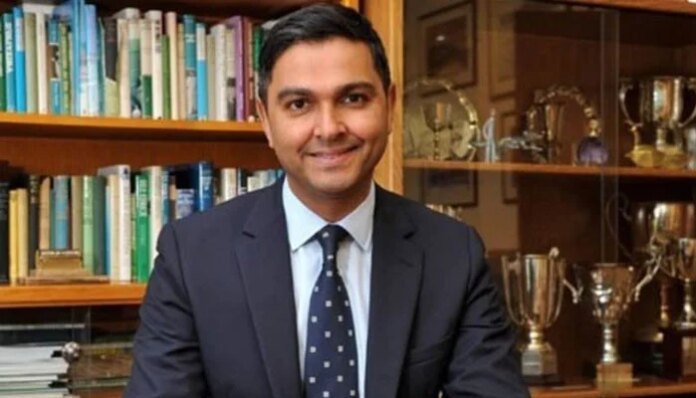 Former PCB official Waseem Khan joins int'l basketball federation as executive director
