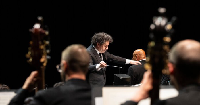 Gustavo Dudamel will lead a tribute to victims in Venezuela.