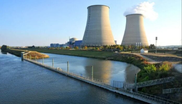 Heatwave forces France to shut down nuclear reactors